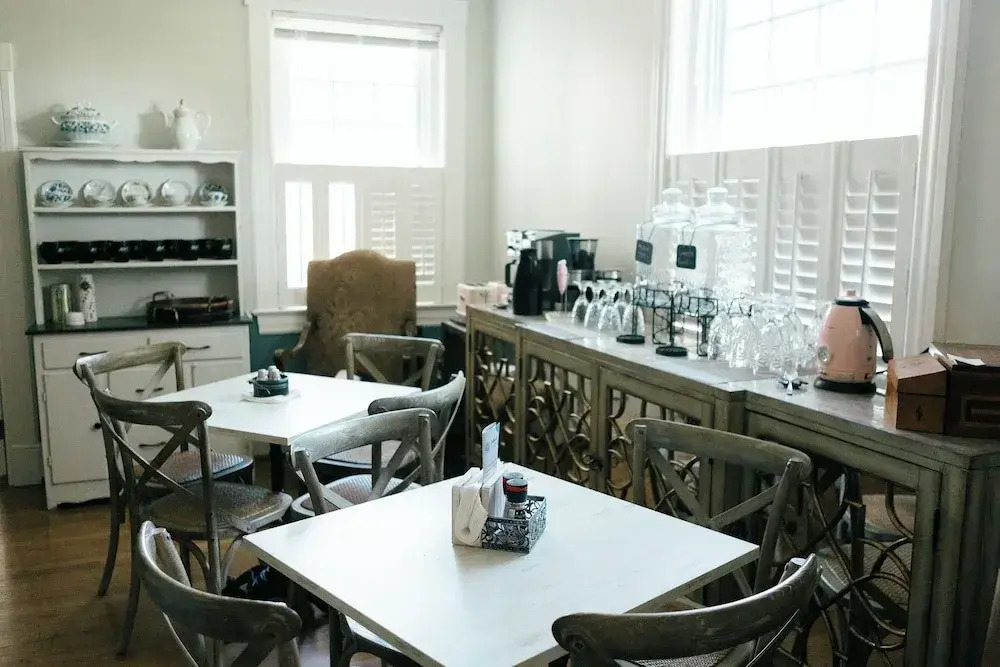 The Carriage House Inn Bed and Breakfast