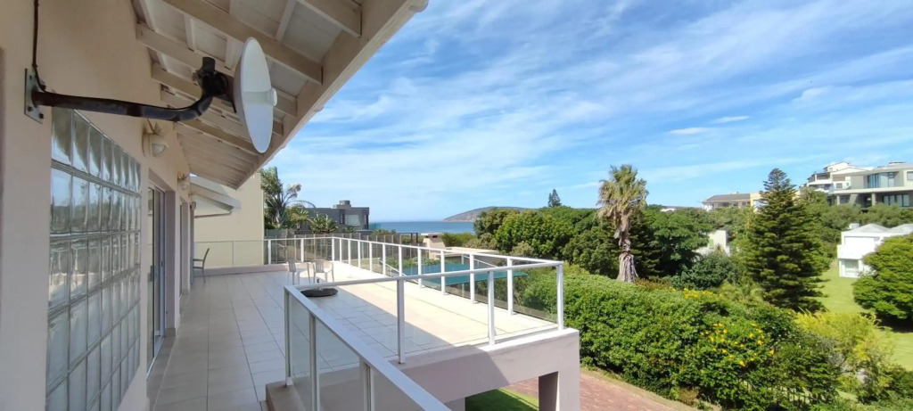 Our Seaside Villa - Walk to R 5 Beach