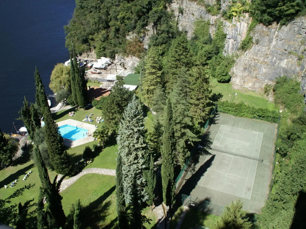 Holiday Home with Balcony for 2-4 People by Lake Como near Pognana Lario