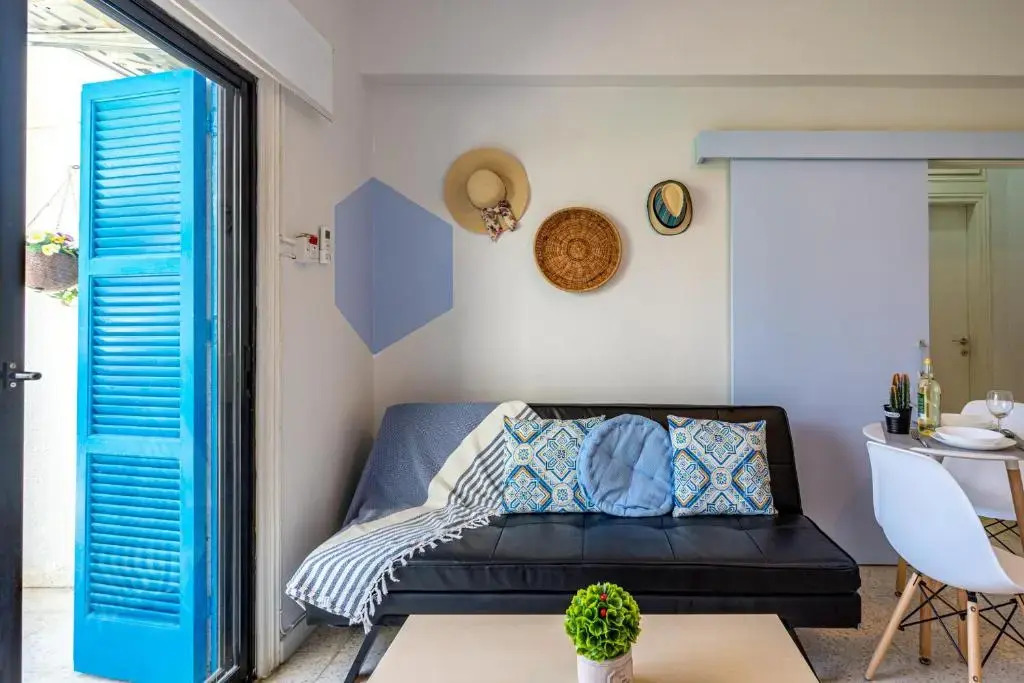 Sea Breeze 1-BR Apt & Pool in Pyla