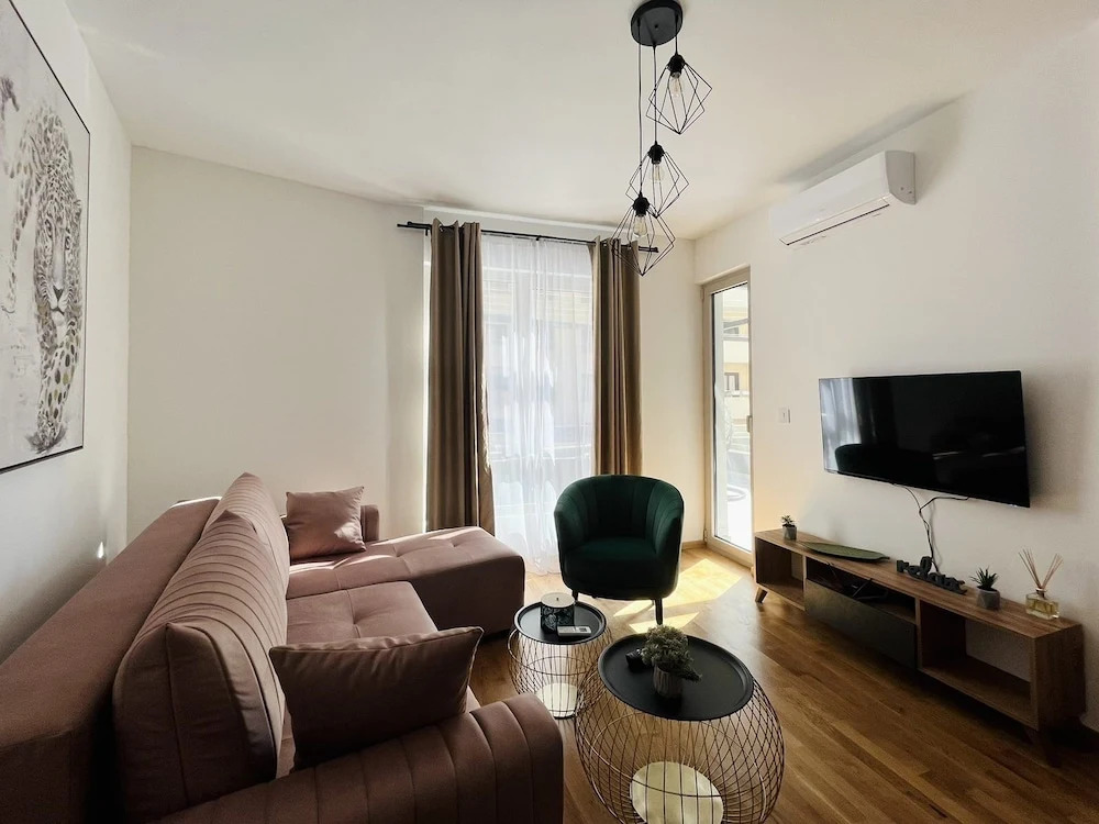 Adriatic Apartment Complex