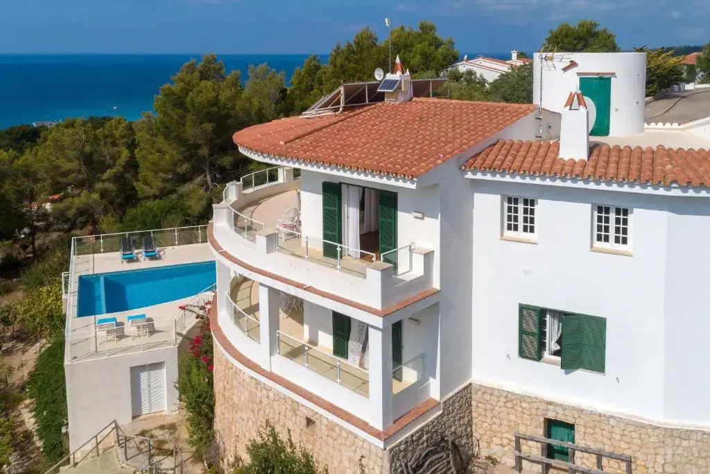 Villa Paraiso D14 by BookMenorcaVillas