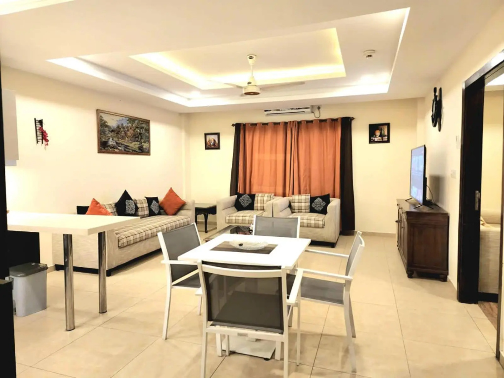 Bright & Beautiful 1 Bed Apt In Bahria Town