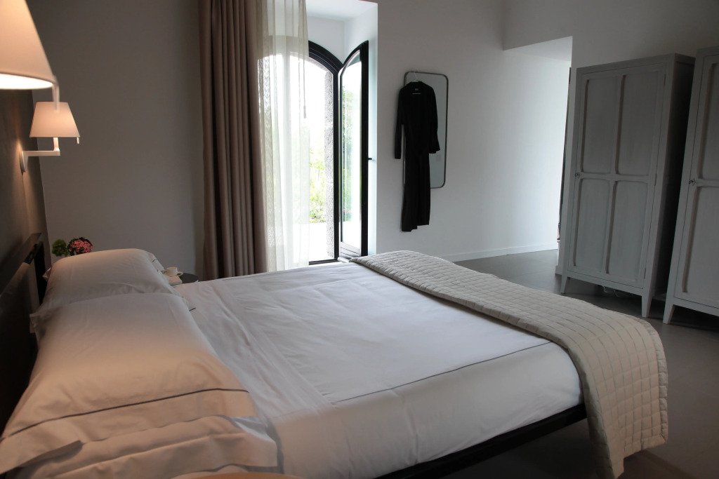 Talè Restaurant & Suite