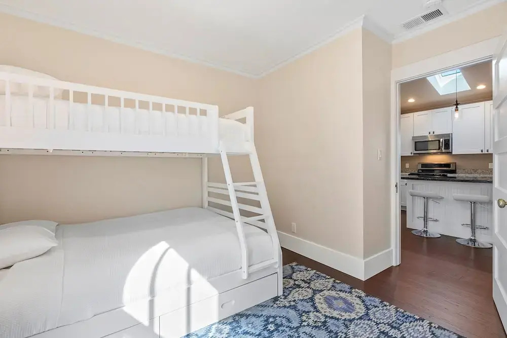 Apartment in Petaluma #140855 2 Bedrooms 1 Bathroom Apts