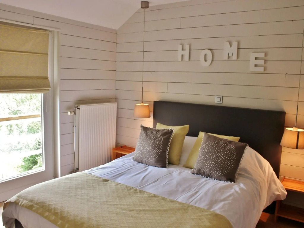 Holiday Home in Jupille Near Forest Trails
