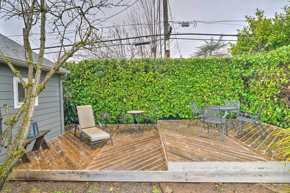 Chic Vancouver Cottage: 1 Mile to Main Street