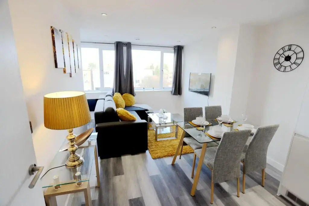 Birmingham NECAirport Interchange shortstay homebase