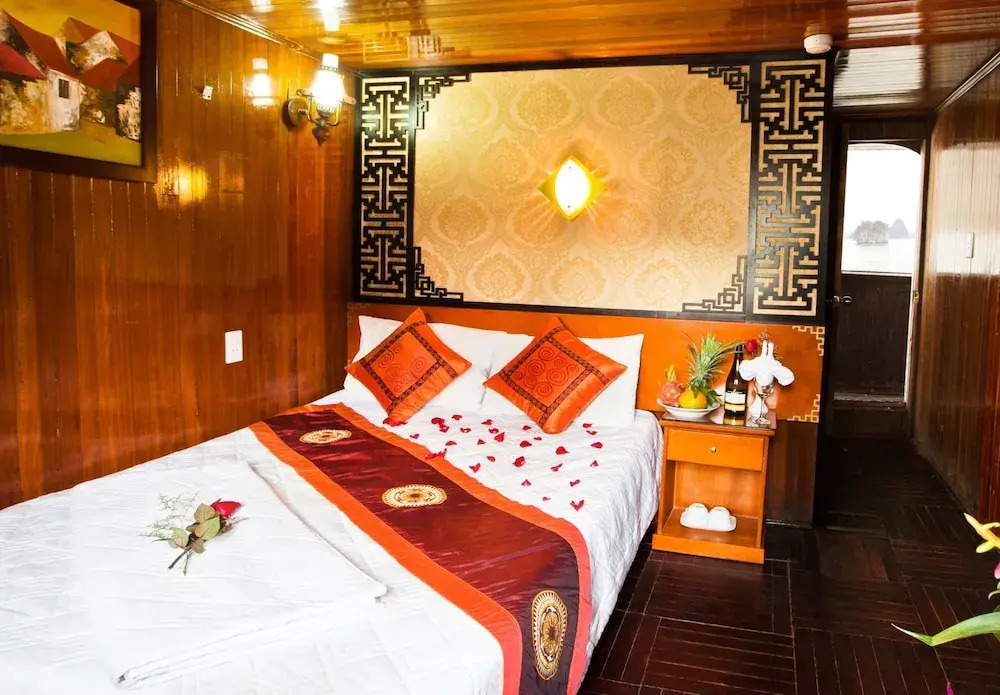Halong Bay Aloha Cruises