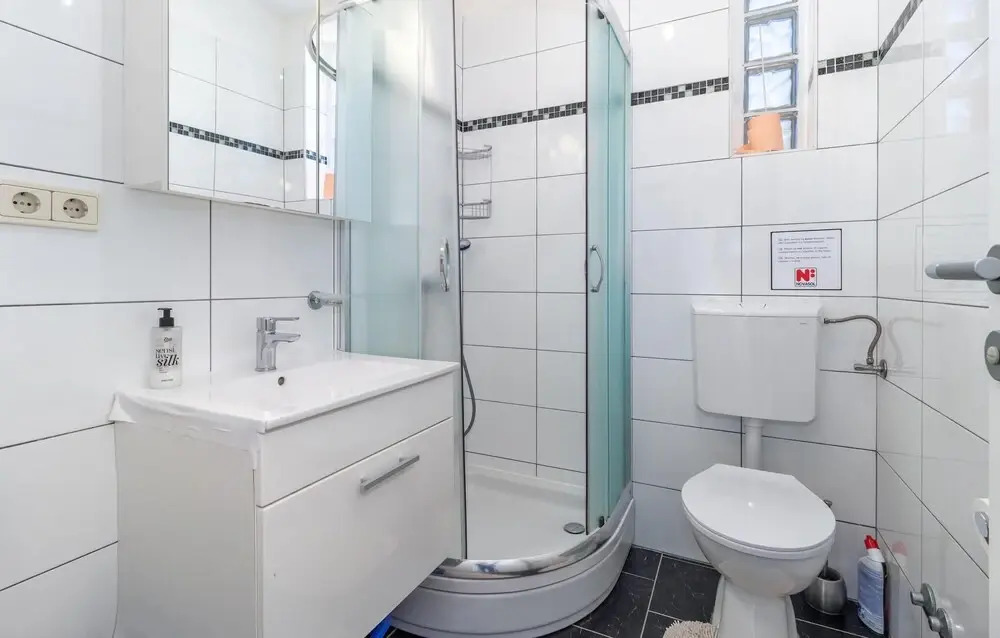 Amazing Home in Dramalj With Wifi and 2 Bedrooms