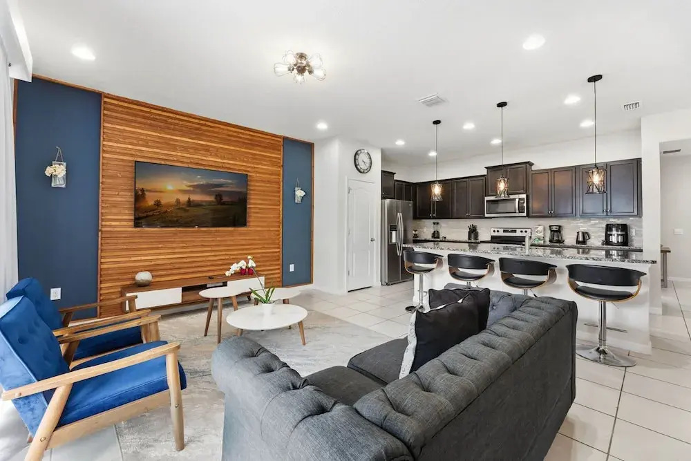 Spacious Disney Getaway, Sleeps 14