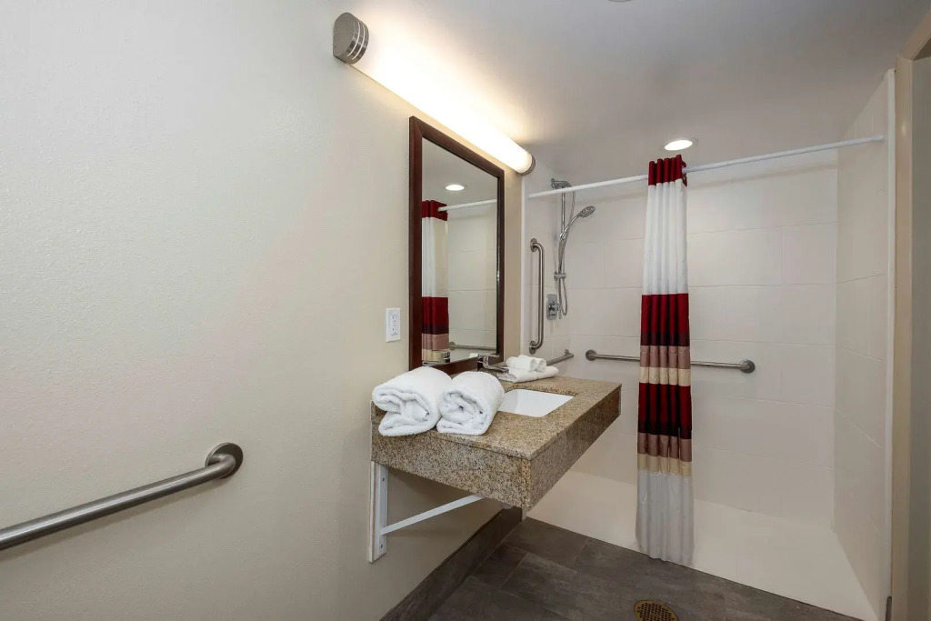 Red Roof Inn PLUS+ Tuscaloosa - University