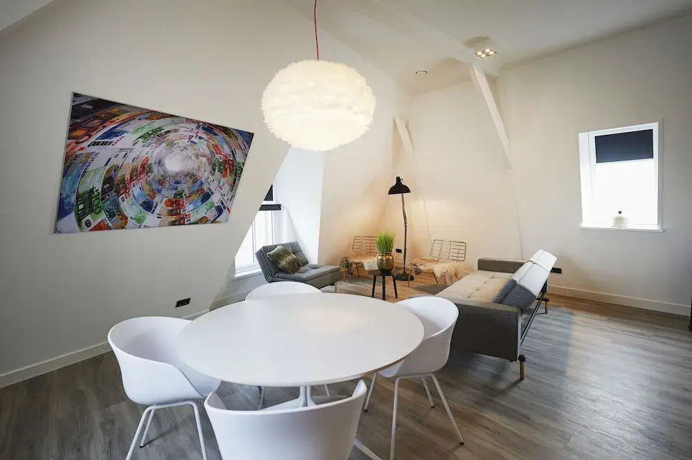 "DE BANK" - Hotel Apartments