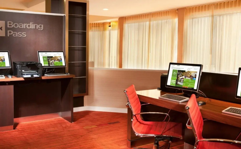 Courtyard by Marriott Dallas Arlington Entertainment District
