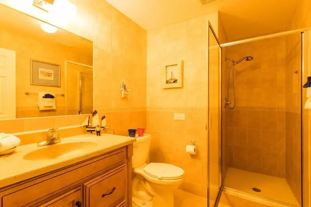 Amazing Modern 5 bed Villa With South Facing Pool Overlooking Conservation and Woodland