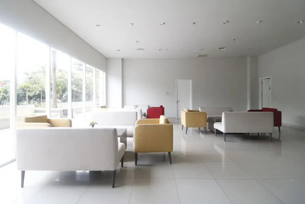 RedDoorz Apartment near Summarecon Mall Serpong
