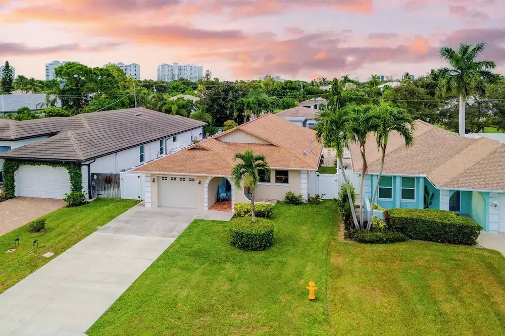 Private Pool + Sunroom Beach Escape at Manatee
