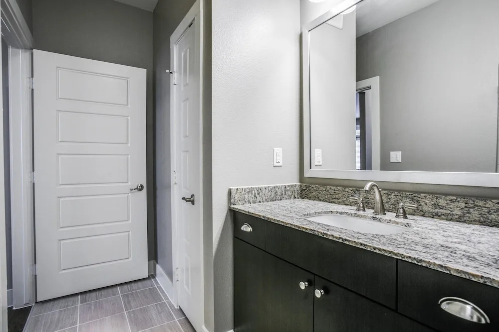 Stylish Frisco 2 bedroom apartments
