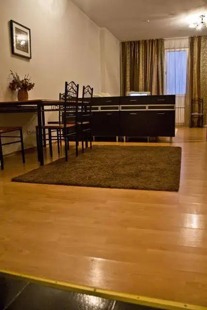KV727 Apartments