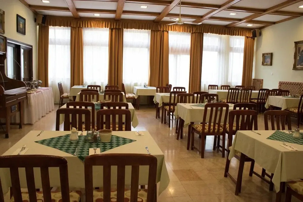 Komfort Hotel Platan