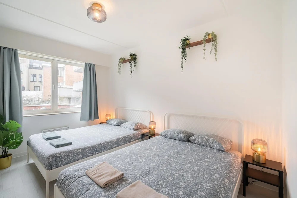 Classic 1 Bedroom Apartment in Antwerp
