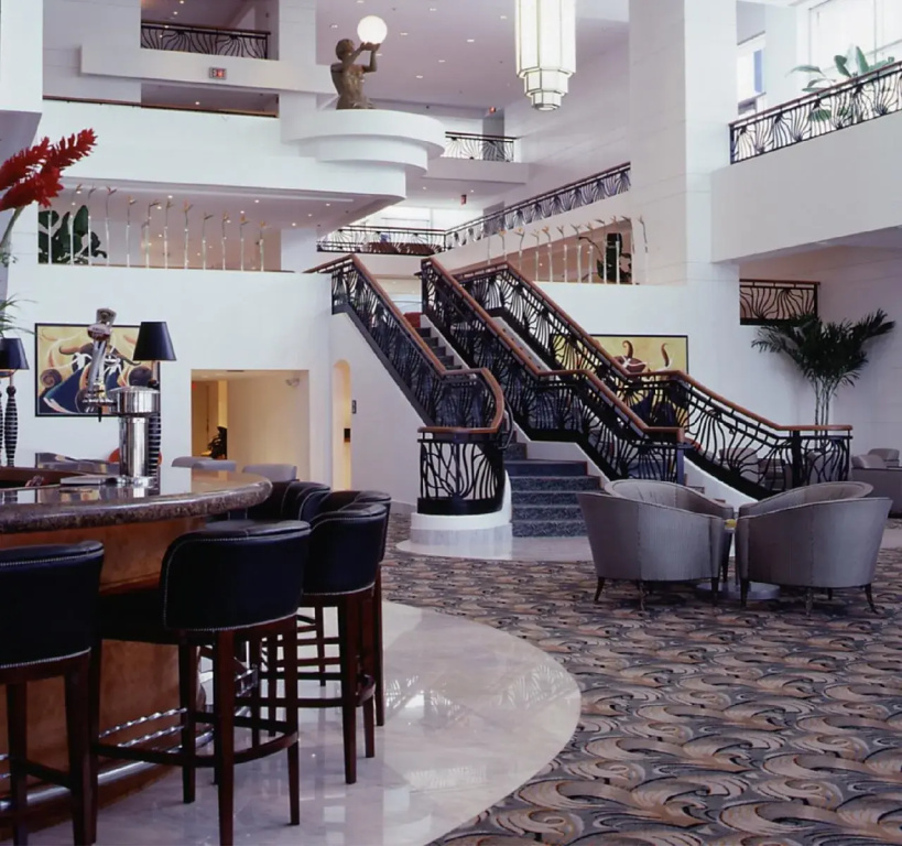 Pullman Miami Airport