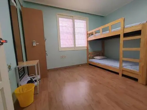 Tongyeong Home Guesthouse
