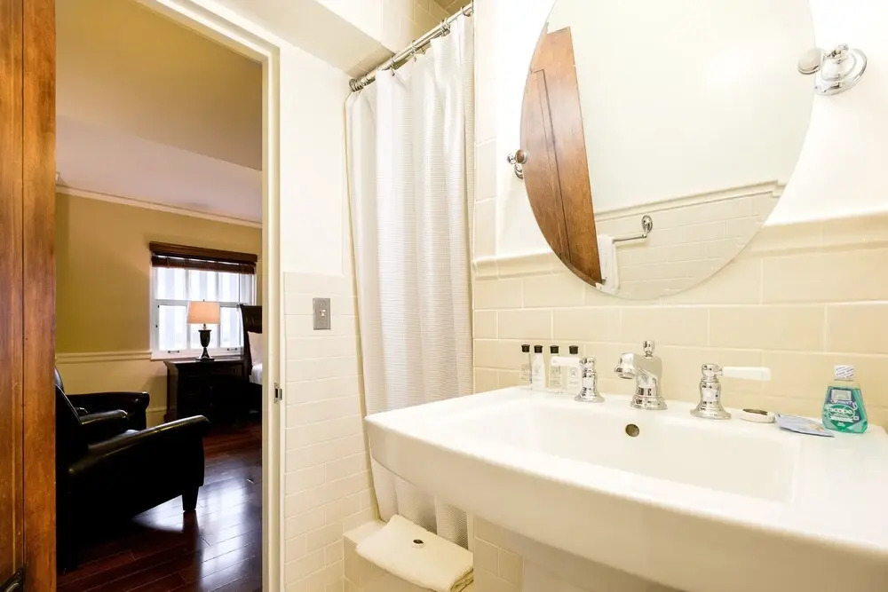 Hotel 340