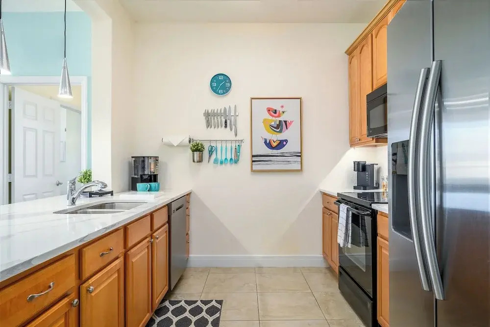 4862 Cayview Avenue #408