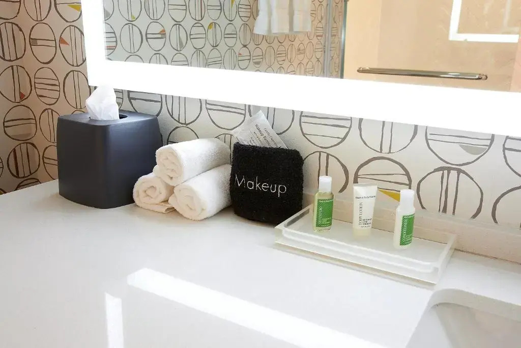 Holiday Inn Louisville Downtown by IHG