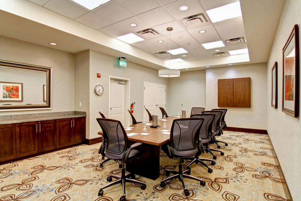 Hilton Garden Inn Woodbridge