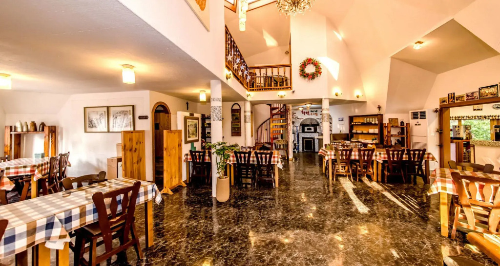 Myoung Song Resort