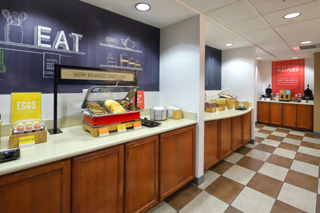Hampton Inn & Suites Tucson East