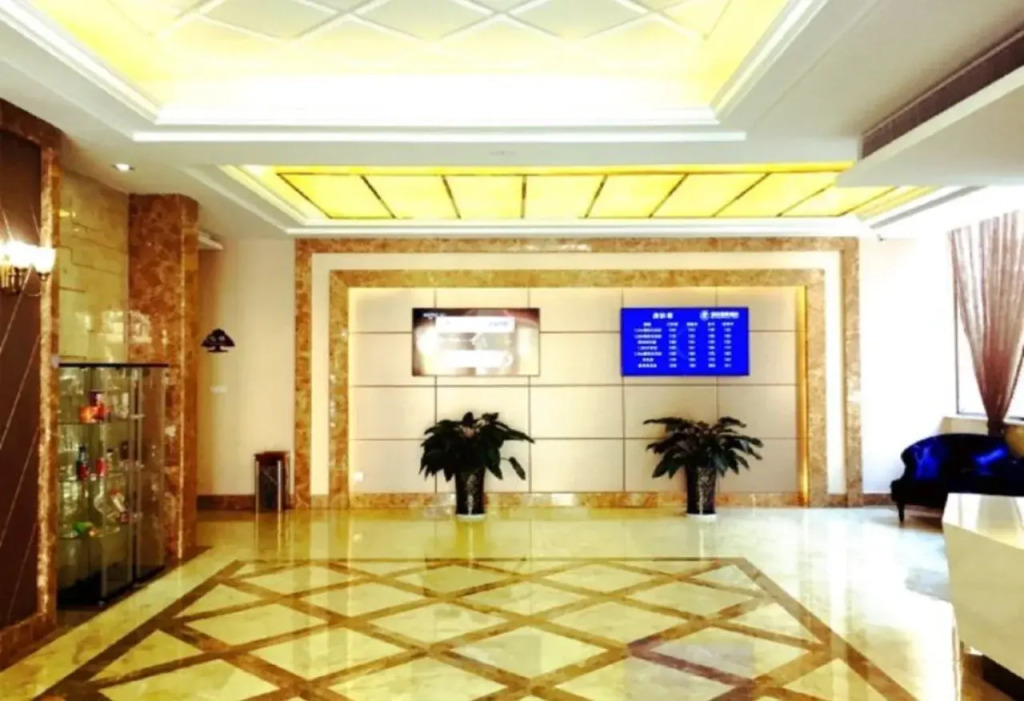 GreenTree Inn Jiangsu Zhenjiang Yaohan Express Hotel