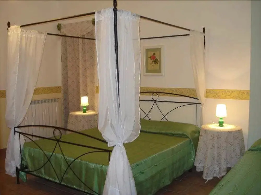 Roseto Apartments