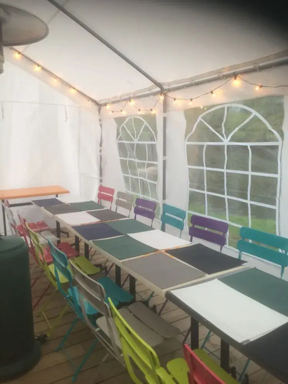 TONNEAU HERBERGEMENT INSOLITE AU CAMPING DES NIERES