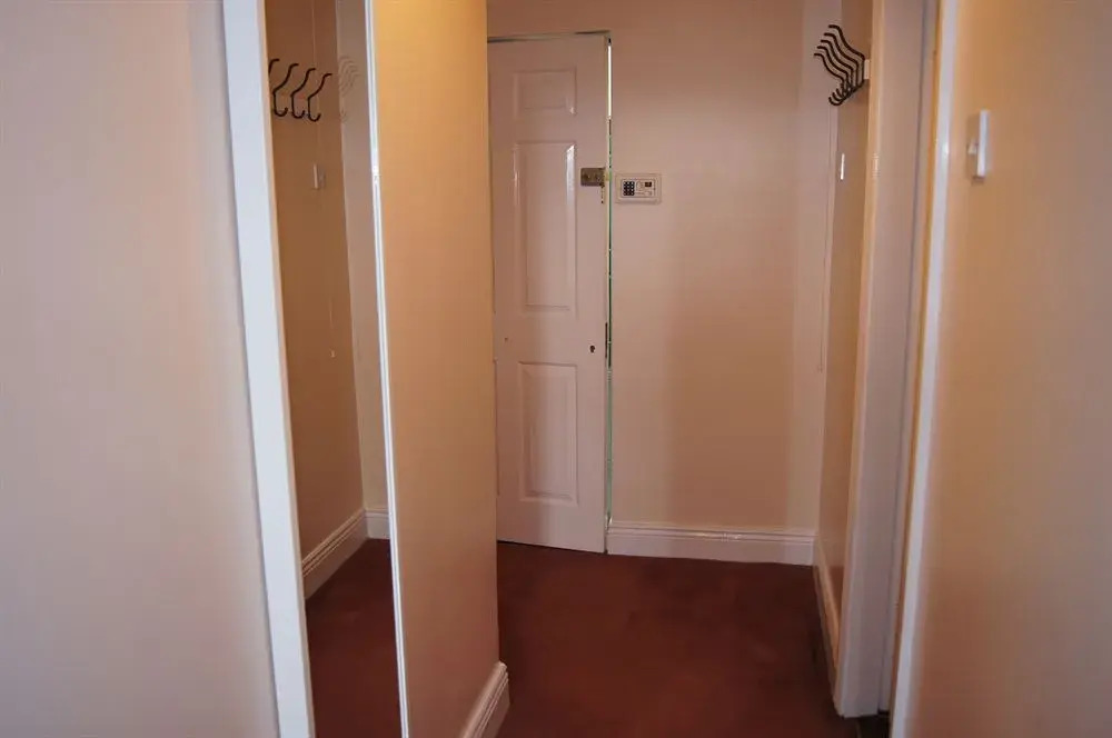 Crompton Hall Holiday Apartments