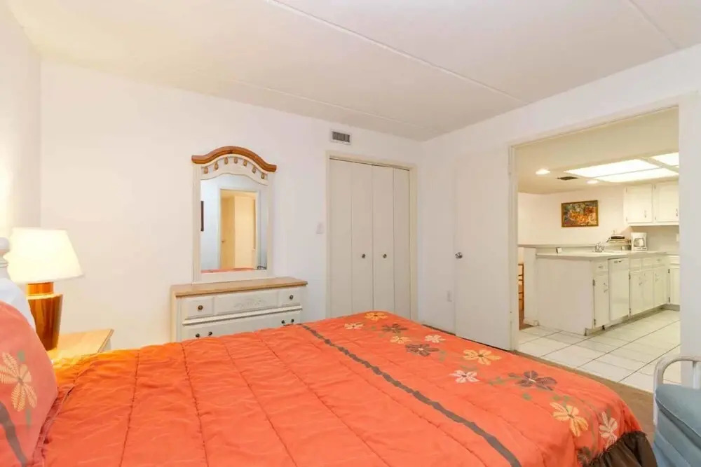 Saida IV Condominium 602