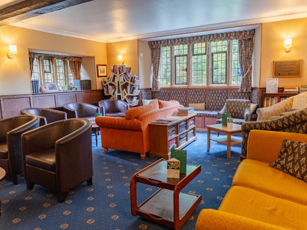 YHA Hartington Hall