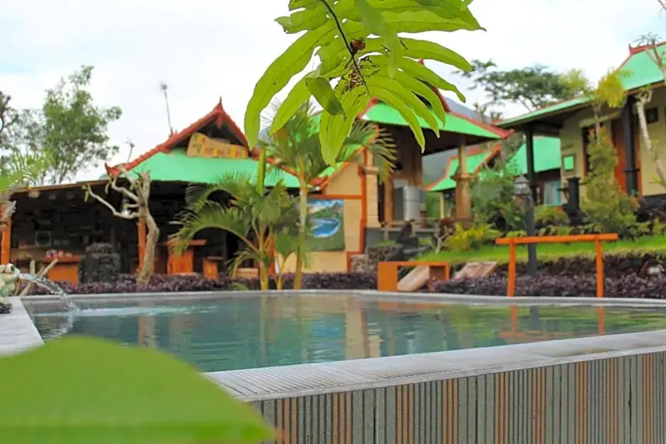 Black Lava Hostel and Lodge