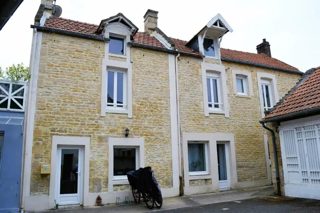 Halte Lutine - Maison Chaleureuse En Pierres