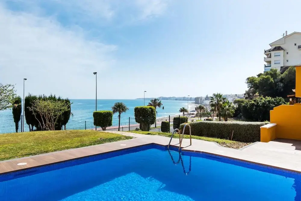 RentAndHomes Carvajal Playa