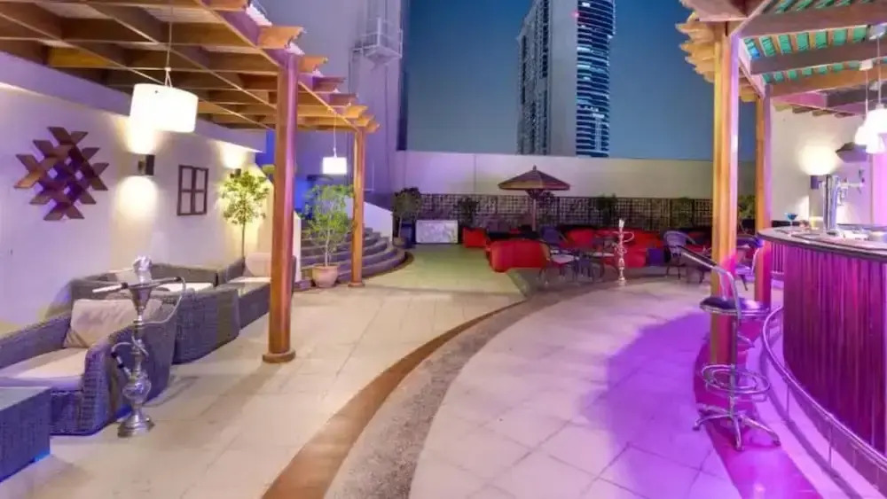 Gorgeous 1- Bed Apartment Near Mall of Emirates
