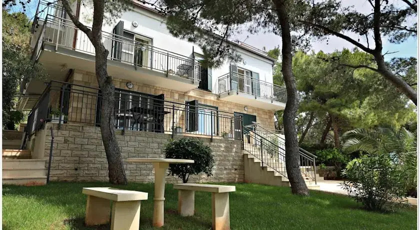 Apartments Villa Irena