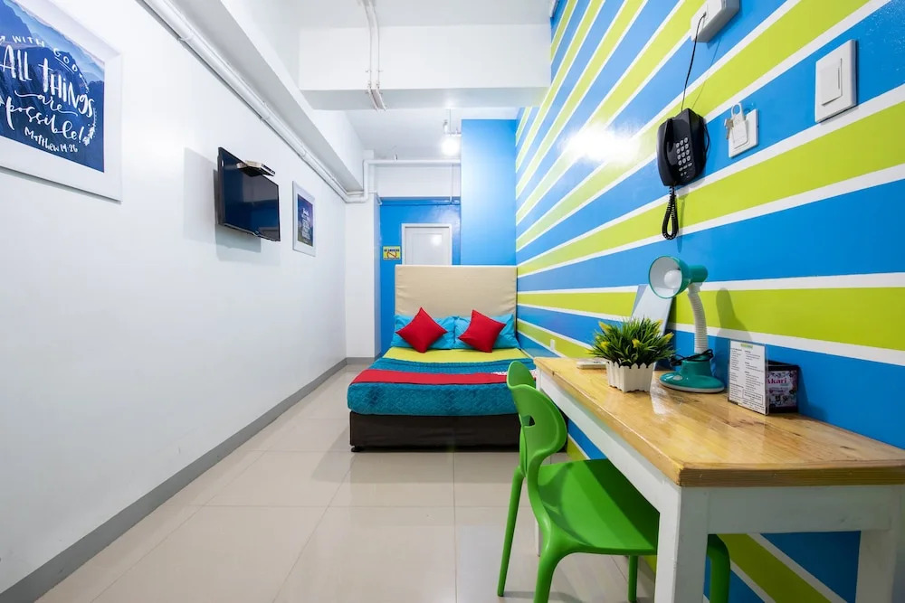Yuj Inn Pasay