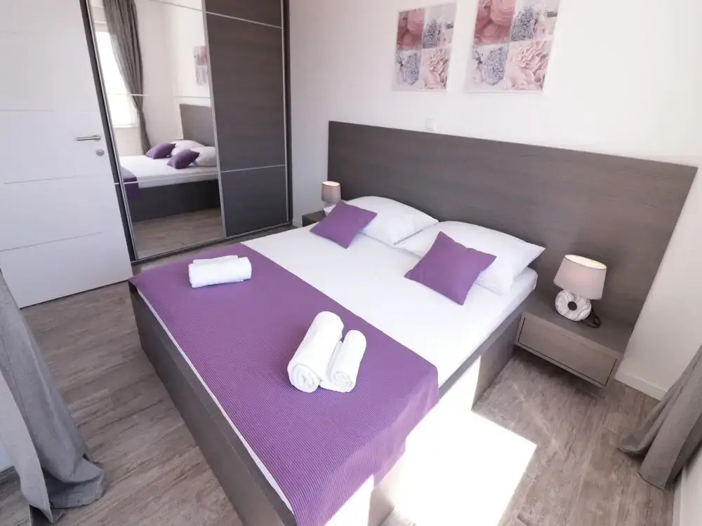 Apartments & Rooms Danivan Pool Villas - Off site breakfast available