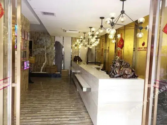 Shenzhen Hand-in-Hand Hotel (Huaqiangnan Subway Station)