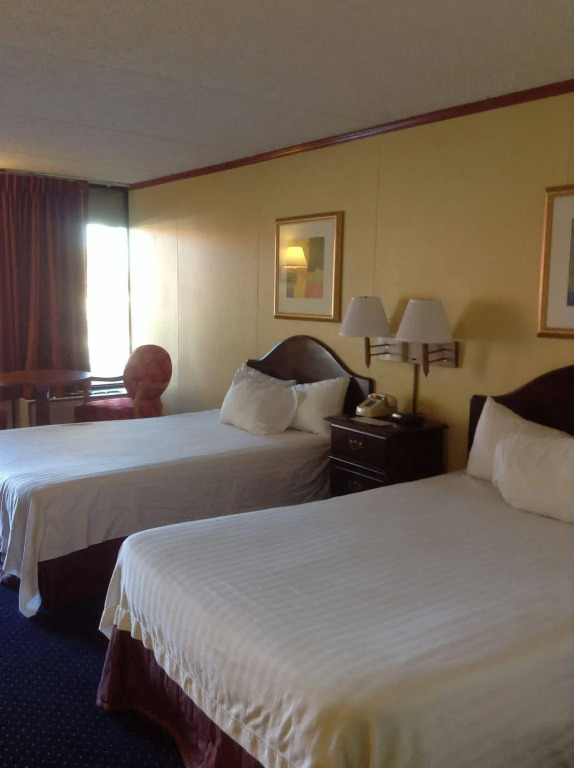 Astoria Hotel West