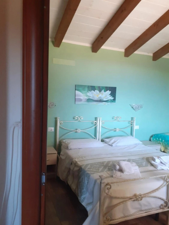 agriturismo gli olivastri - casa ginestre con piscina e vista mare