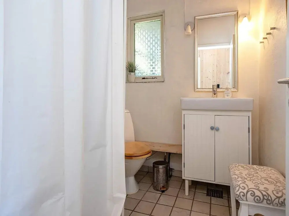 8 person holiday home in Væggerløse
